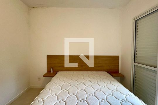 Quarto 1 de apartamento para alugar com 2 quartos, 71m² em Sumaré, São Paulo