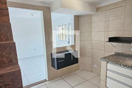 Casa para alugar com 2 quartos, 50m² em Loteamento Adventista Campineiro, Hortolândia