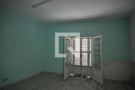 Quarto 1 de casa para alugar com 2 quartos, 120m² em Jardim Maria Nazare, São Paulo