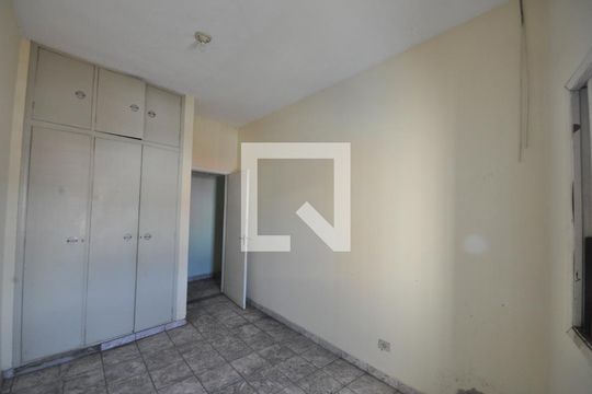 Quarto 2 de casa para alugar com 2 quartos, 120m² em Jardim Maria Nazare, São Paulo