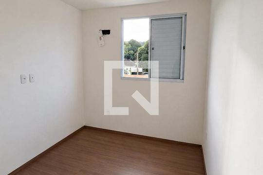 Quarto 1 de apartamento para alugar com 2 quartos, 58m² em Rio do Ouro, São Gonçalo