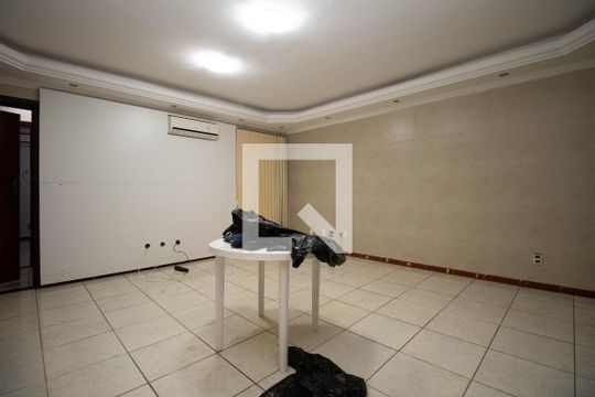 Quarto 3 de casa para alugar com 5 quartos, 260m² em Granja do Torto, Brasília
