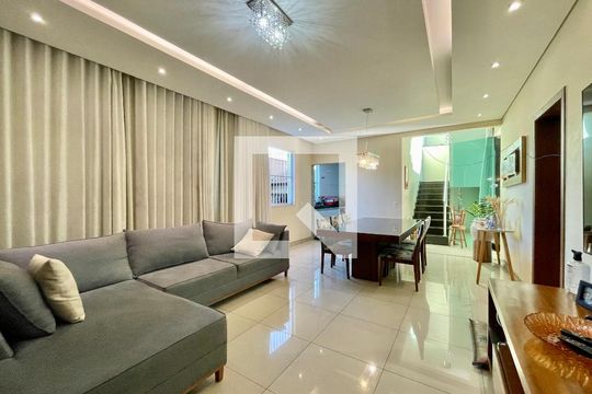 Casa à venda com 4 quartos, 320m² em Aparecida, Belo Horizonte