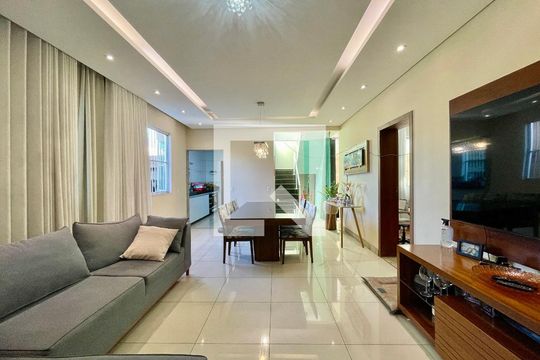 Casa à venda com 4 quartos, 320m² em Aparecida, Belo Horizonte