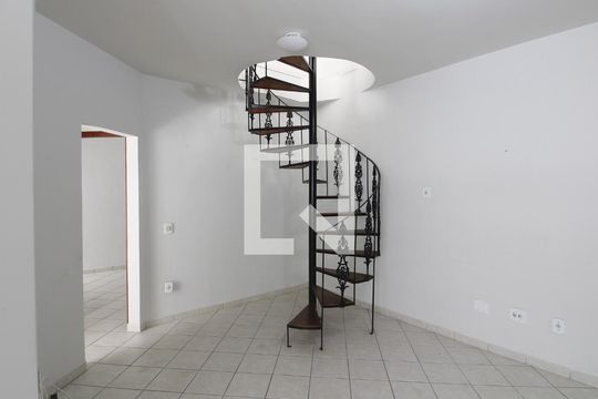 Sala 1 de apartamento para alugar com 4 quartos, 125m² em Vila Nova, Cabo Frio
