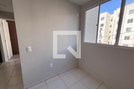Sala de apartamento à venda com 2 quartos, 43m² em Vargem Grande, Rio de Janeiro