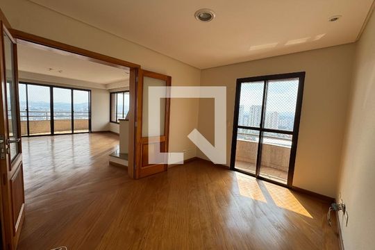 Sala de TV de apartamento à venda com 5 quartos, 492m² em Vila Campesina, Osasco