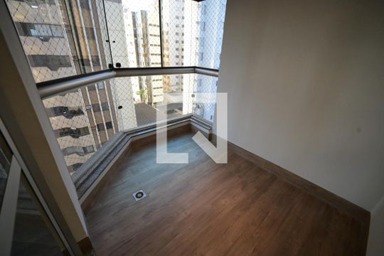 Apartamento para alugar com 3 quartos, 112m² em Nova Suiça, Goiânia