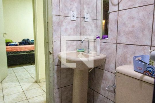 Banheiro de casa à venda com 3 quartos, 233m² em Riacho Fundo Ii, Brasília