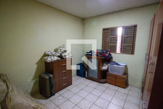 Quarto de casa à venda com 3 quartos, 233m² em Riacho Fundo Ii, Brasília