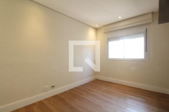 Suíte  de apartamento para alugar com 3 quartos, 84m² em Parque Reboucas, São Paulo