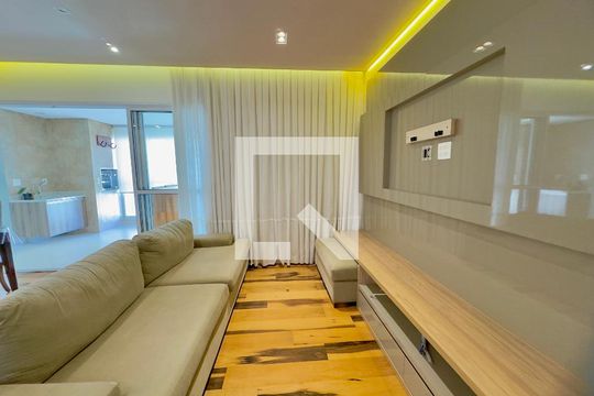 Sala de apartamento para alugar com 2 quartos, 116m² em Picanço, Guarulhos