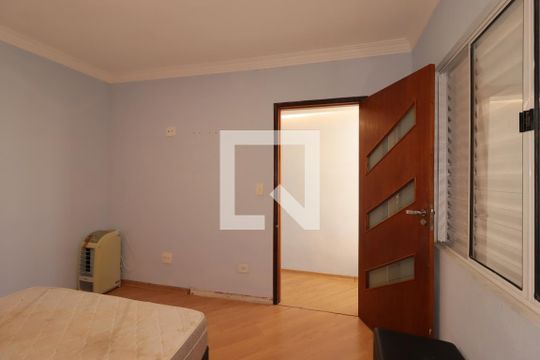 Quarto 3 de casa para alugar com 4 quartos, 454m² em Jardim Las Vegas, Santo André