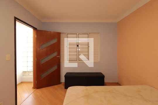 Quarto 3 de casa para alugar com 4 quartos, 454m² em Jardim Las Vegas, Santo André