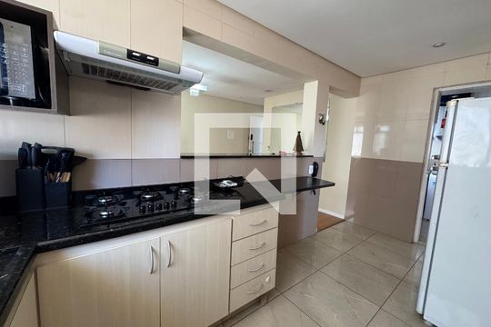 Cozinha de apartamento à venda com 2 quartos, 74m² em Presidente Altino, Osasco