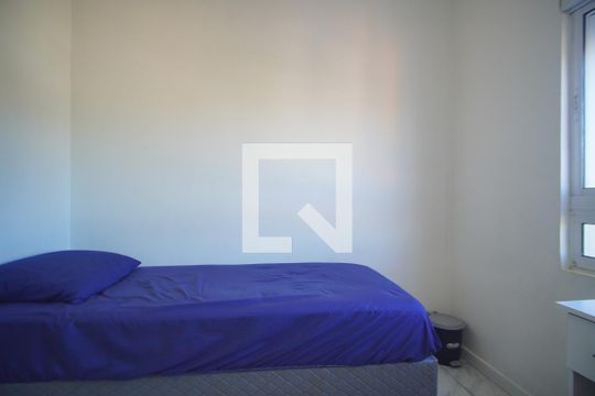 Quarto 2 de apartamento para alugar com 2 quartos, 46m² em Passo das Pedras, Porto Alegre