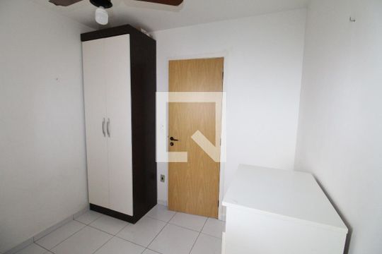 Quarto de apartamento para alugar com 2 quartos, 65m² em Jardim das Colinas, São José dos Campos