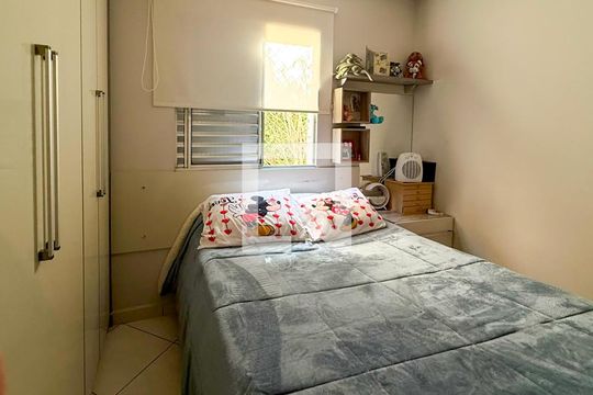 Quarto 1 de apartamento à venda com 2 quartos, 52m² em Jardim Arco-iris, Diadema