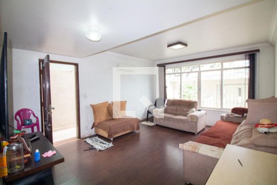 Sala de casa para alugar com 3 quartos, 216m² em Jardim Casablanca, São Paulo