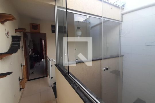 Casa à venda com 3 quartos, 110m² em Parque Xangri-lá, Contagem