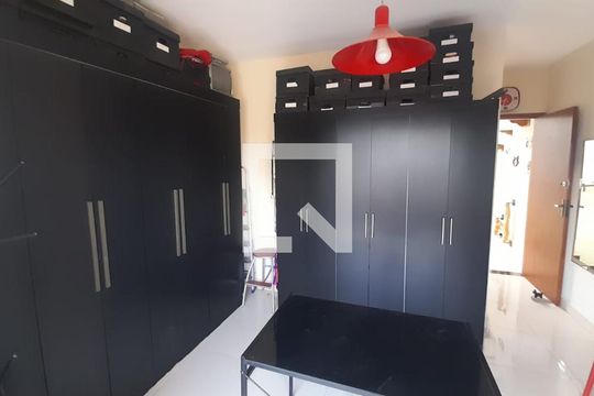 Quarto 2 de casa à venda com 3 quartos, 110m² em Parque Xangri-lá, Contagem