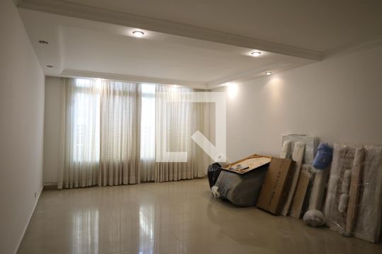 Casa para alugar com 3 quartos, 180m² em Jardim Belgica, São Paulo