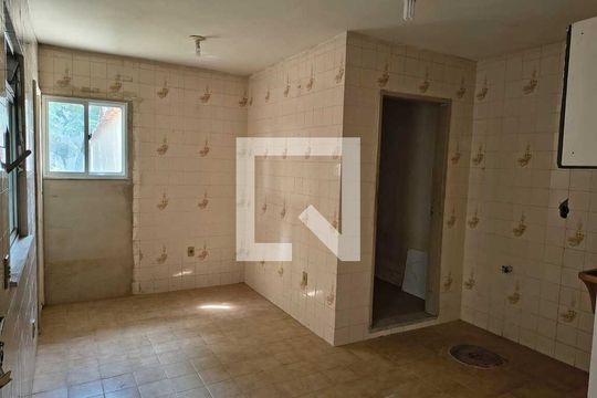 Cozinha de casa de condomínio para alugar com 3 quartos, 230m² em Centro, Nova Iguaçu