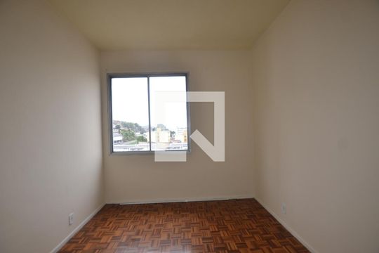 Quarto 1 de apartamento para alugar com 2 quartos, 72m² em Cascadura, Rio de Janeiro