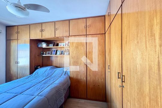 Suíte de casa à venda com 3 quartos, 140m² em Jardim Santo Elias, São Paulo