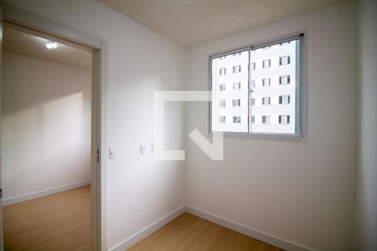 Quarto 1 de apartamento para alugar com 2 quartos, 36m² em Jardim São Luís, São Paulo
