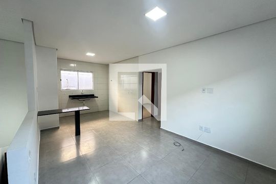 Casa para alugar com 2 quartos, 50m² em Vila Valenca, São Vicente