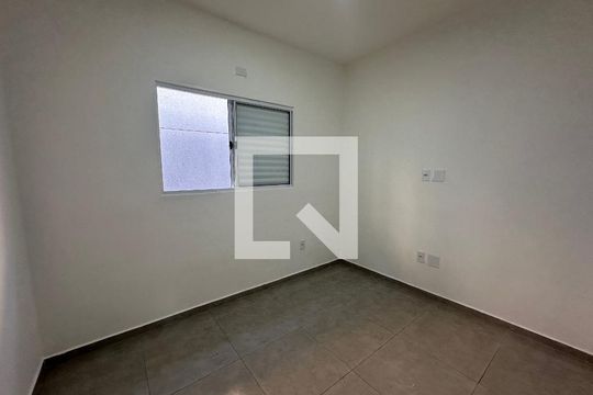 Quarto 1 de casa para alugar com 2 quartos, 50m² em Vila Valenca, São Vicente