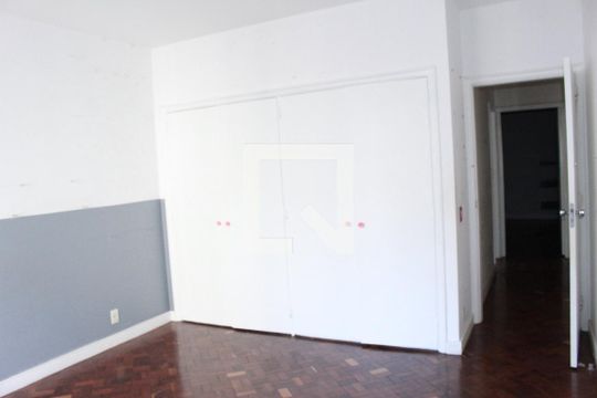 Quarto de apartamento para alugar com 3 quartos, 130m² em Higienópolis, São Paulo