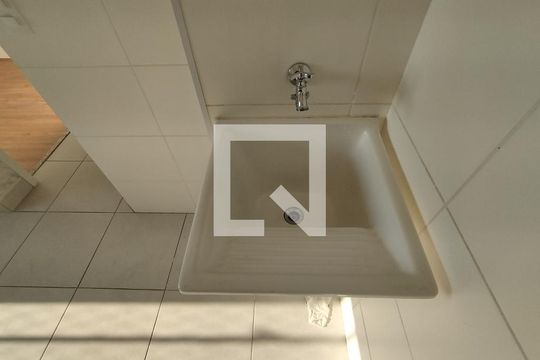 Área de Serviço de apartamento para alugar com 2 quartos, 32m² em Fongaro, São Paulo