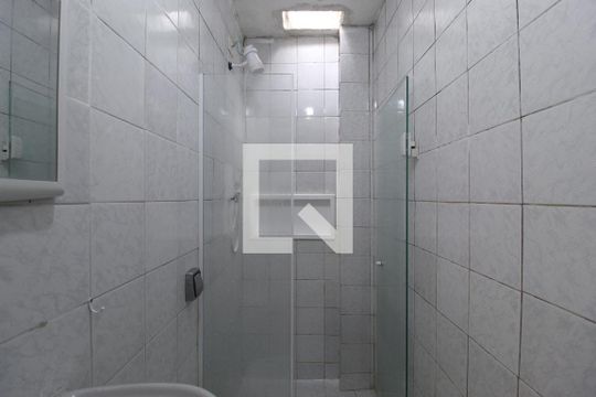 Banheiro de casa de condomínio para alugar com 1 quarto, 70m² em Vila Nova Conceição, São Paulo