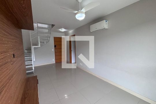 Sala de apartamento para alugar com 4 quartos, 144m² em Recreio dos Bandeirantes, Rio de Janeiro