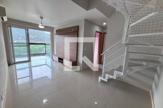 Sala de apartamento para alugar com 4 quartos, 144m² em Recreio dos Bandeirantes, Rio de Janeiro