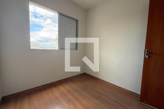 Quarto de apartamento para alugar com 3 quartos, 107m² em Jaqueline, Belo Horizonte
