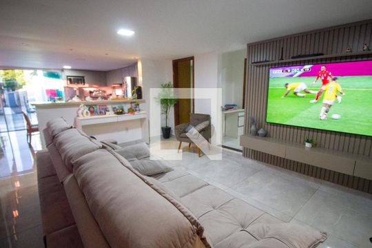 Casa à venda com 5 quartos, 500m² em Setor Habitacional Arniqueira, Brasília