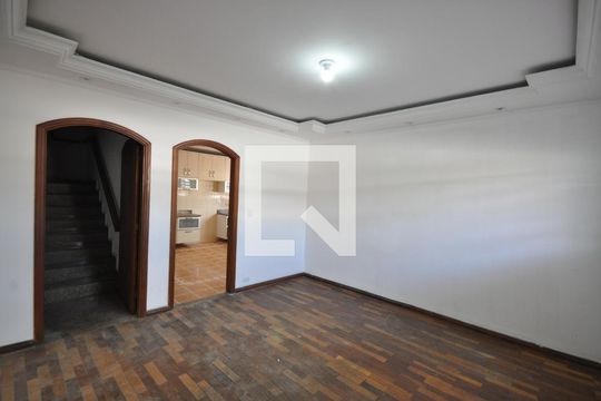 Sala de Jantar de casa para alugar com 4 quartos, 237m² em Vila Albertina, São Paulo