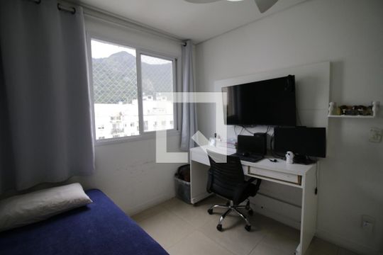 Quarto 1 de apartamento à venda com 2 quartos, 64m² em Camorim, Rio de Janeiro
