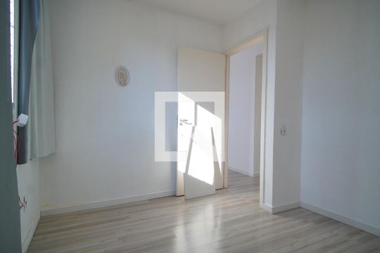 Quarto de apartamento para alugar com 1 quarto, 42m² em Sarandi, Porto Alegre