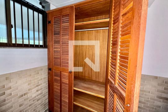 Quarto de apartamento para alugar com 1 quarto, 116m² em Quarteirão Ingelheim, Petrópolis