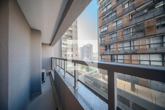 Sacada de kitnet/studio para alugar com 1 quarto, 31m² em Pompeia, São Paulo