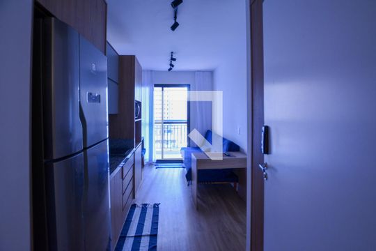 SALA / COZINHA de kitnet/studio para alugar com 1 quarto, 30m² em Butantã, São Paulo