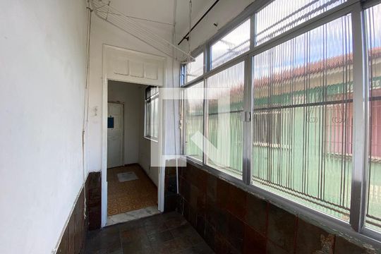 Apartamento para alugar com 2 quartos, 40m² em Maria da Graça, Rio de Janeiro