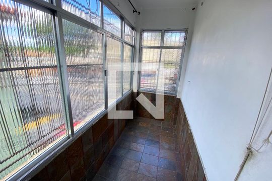 Apartamento para alugar com 2 quartos, 40m² em Maria da Graça, Rio de Janeiro