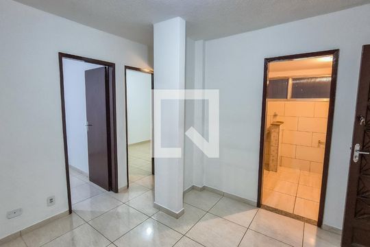 Sala de apartamento à venda com 2 quartos, 46m² em Irajá, Rio de Janeiro