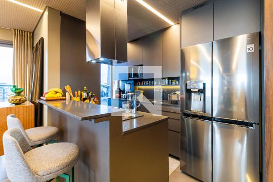 Cozinha de apartamento à venda com 2 quartos, 119m² em Pinheiros, São Paulo