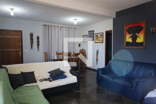 Casa à venda com 3 quartos, 750m² em Balneário Mar Paulista, São Paulo